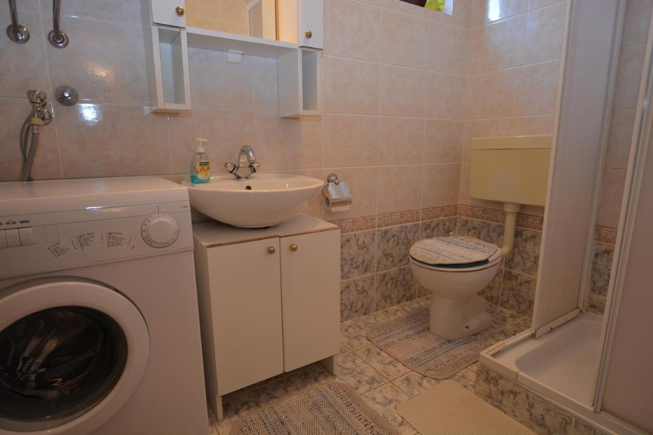 Maja Apartment Kornic Bagian luar foto