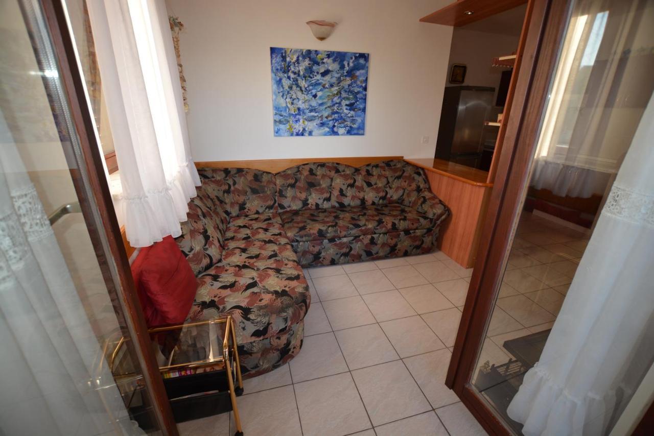 Maja Apartment Kornic Bagian luar foto
